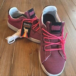 Goats pink and black pattern Sneakers